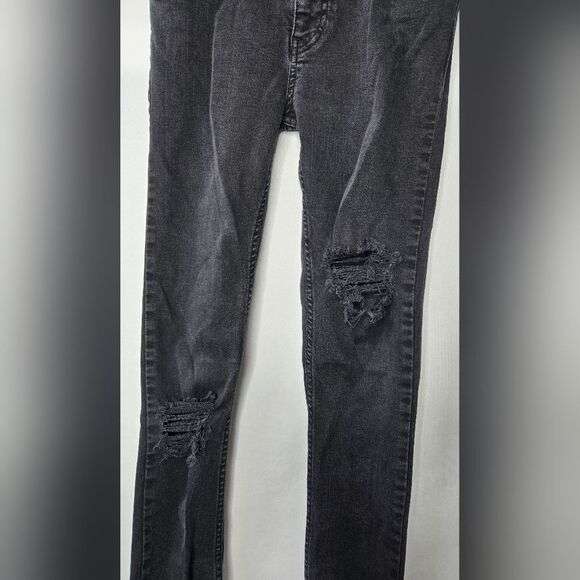 Free People Women's Distressed Black Stretch Jeans Zipper Fly Size 24R - Picture 3 of 9